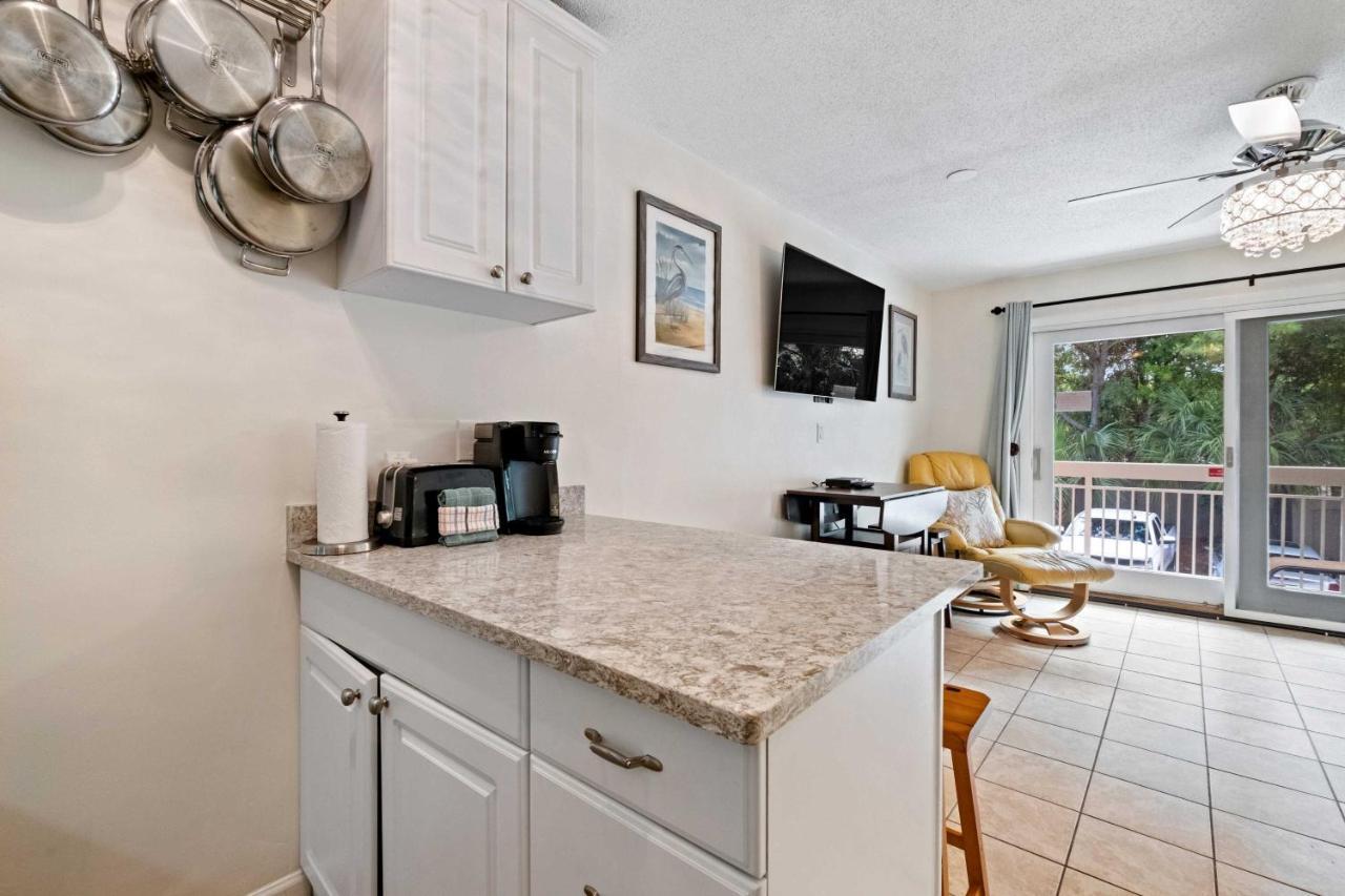Walk To Beach Resort Condo In Hilton Head! Hilton Head Island Eksteriør billede